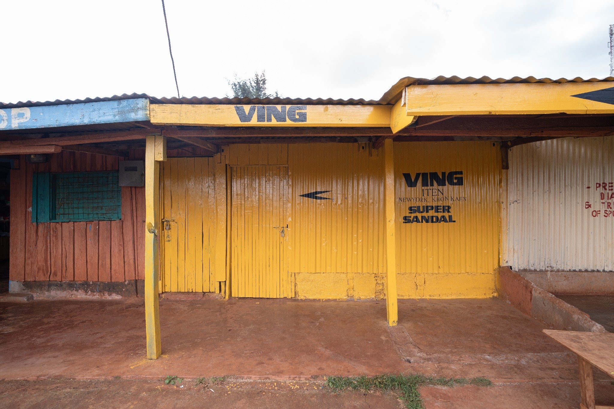 VING Iten / Storefront